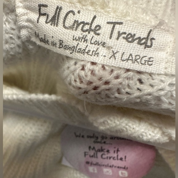 New - Full Circle Trends with love thick knit sweater V-neck  - SIZE XL - Picture 6 of 11